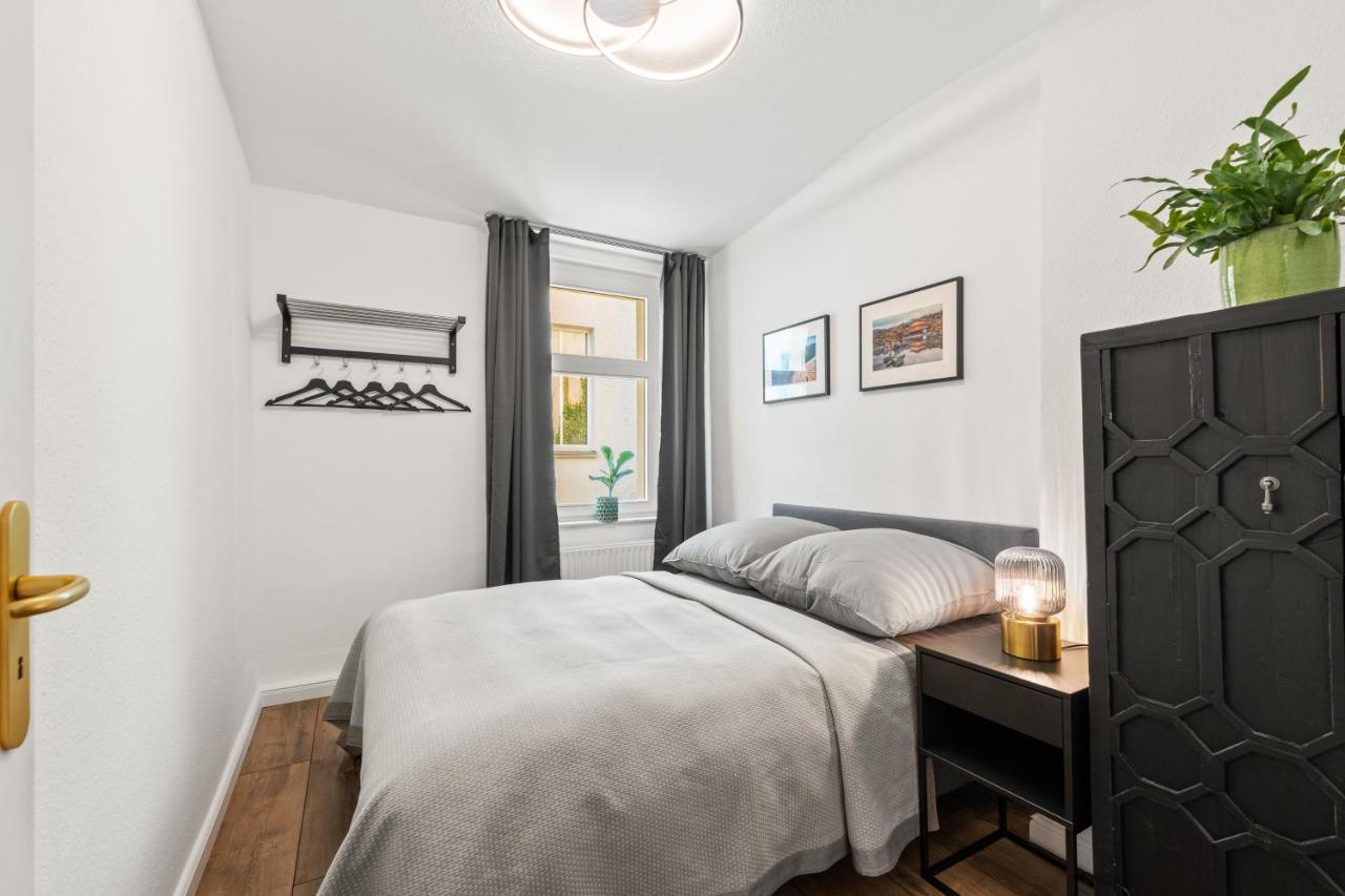 The Tieckstr Loft For Up To 7 People With 2 Bathrooms